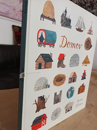 Domov