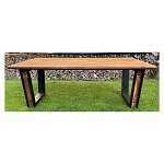 Masivní jídelní stůl 230x100 cm v přírodním odstínu.