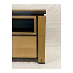 Stylové kovové lemování