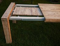 Systém kvalitního rozkladu uschován pod deskou