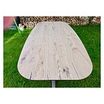 Přírodní odstín a kovové kvalitní podnoží.