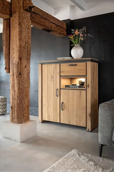 Dubová komoda v přírodním odstínu 125x140x45 cm