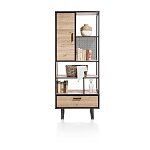 Knihovna Avalon v přírodním odstínu.